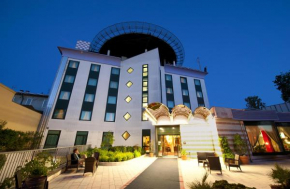 Отель Castagna Palace Hotel & Restaurant  Montecchio Maggiore-Alte Ceccato